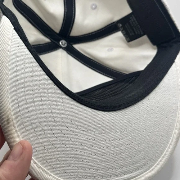 True Religion Adjustable White /Black Hat Cap SnapBack - Picture 5 of 7